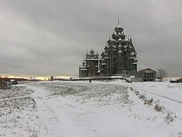 Церковь в Кижах впервые поставлена на прочный фундамент