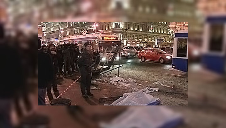 Коврик заблокировал педали: в ДТП на Невском погибли молодой человек и девушка