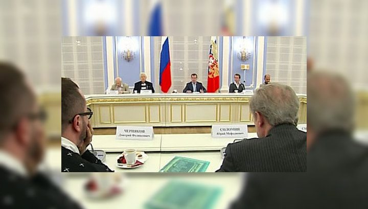 Медведев: помощь театрам – дело Минкультуры
