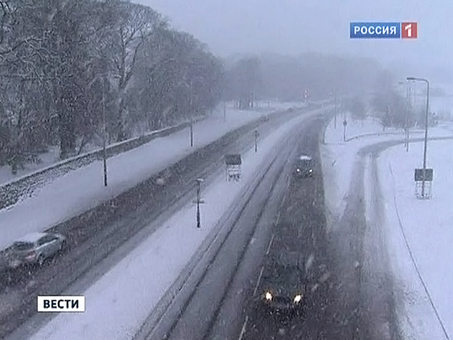 Движение на трассе "Кавказ" ограничено из-за снегопада