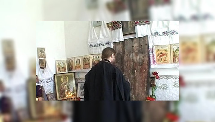 В тамбовском селе на двери сарая проявилось изображение Николая Чудотворца