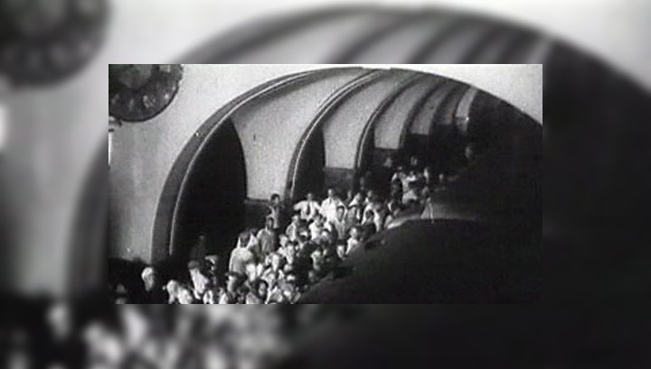 В московском метро пустили ретропоезд