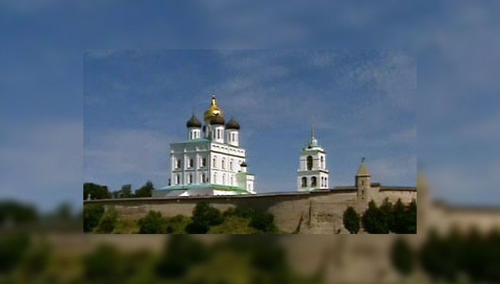 "Псковитянку" играют в исторических декорациях