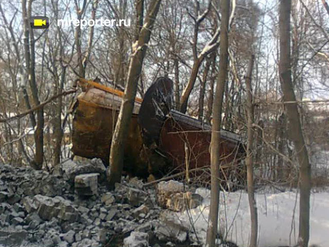 В Рязанской области рухнула водонапорная башня: видео очевидца