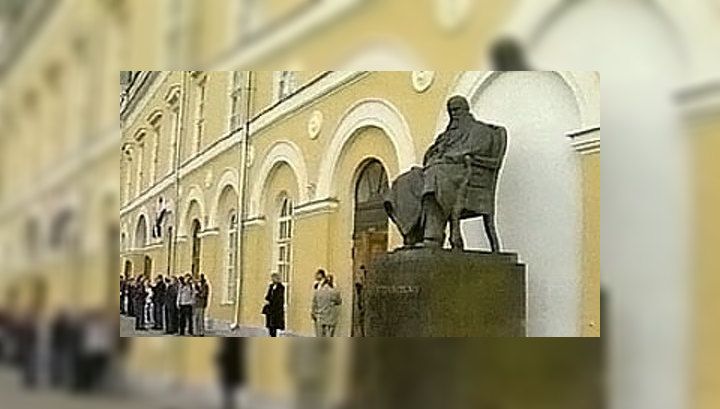 Бывший режиссер МХАТа получил 6 лет за попытку убить жену