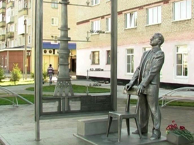 Памятник советскому архитектору Николаю Никитину установили в городе Ишим