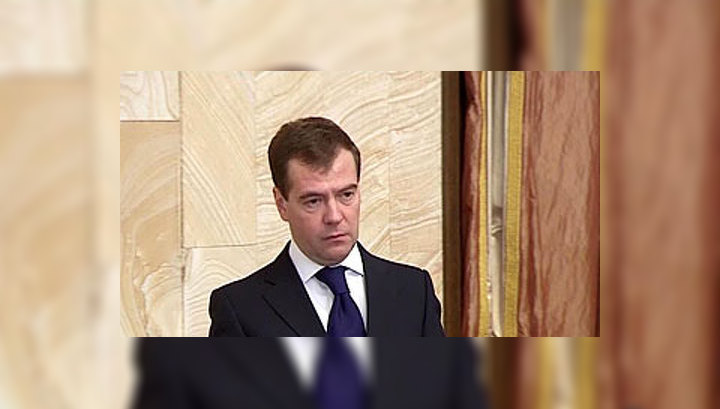 Медведев: ФСБ должна пресекать разворовывание бюджета