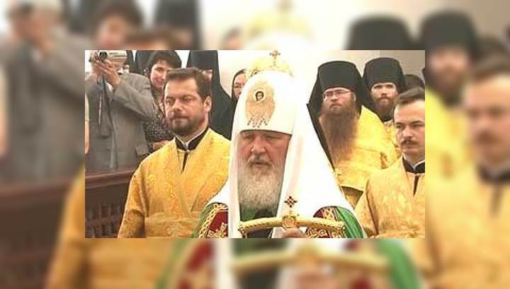 Патриарх помолился о погорельцах