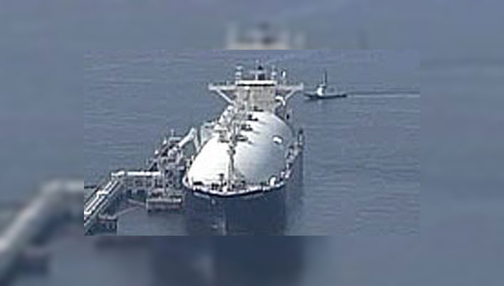 На борту захваченного пиратами газовоза находятся 2 украинца