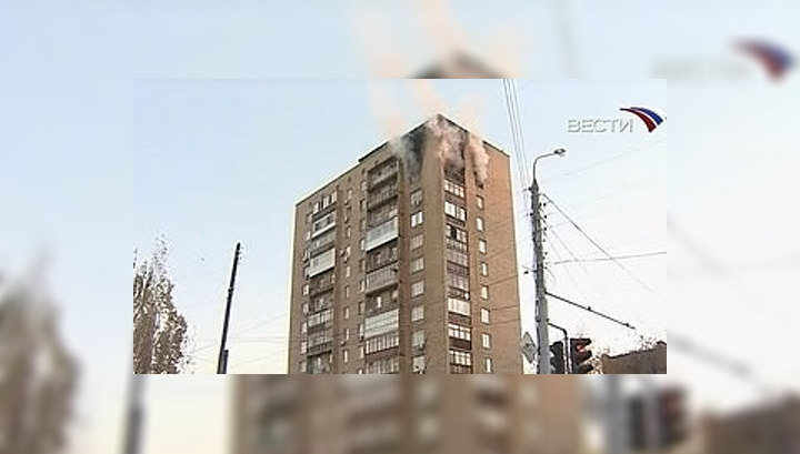 В Тосно из-за сильного пожара эвакуируют жильцов дома
