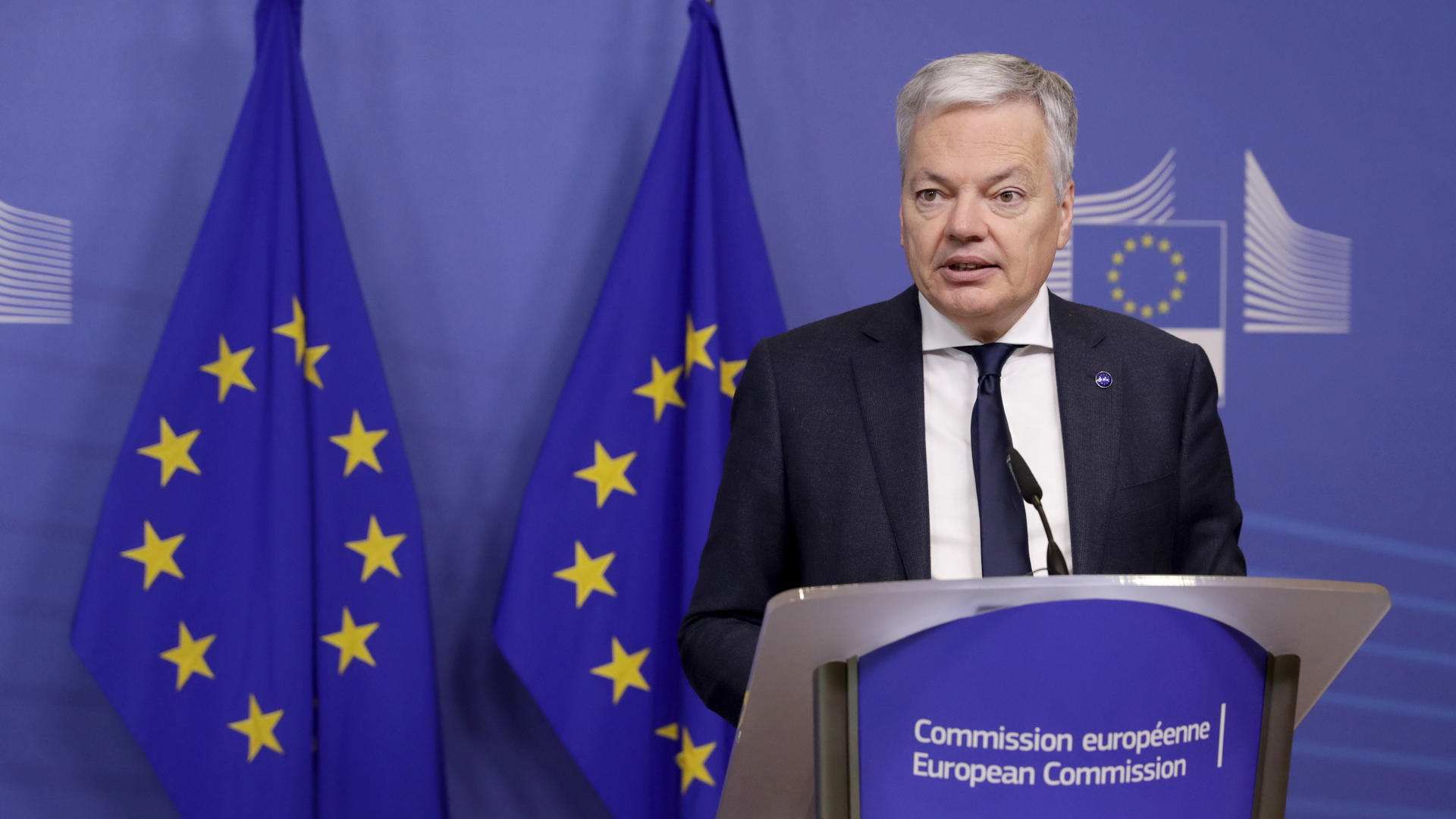 Еврокомиссия призвала технологических гигантов бороться с мошенничеством в связи с COVID-19