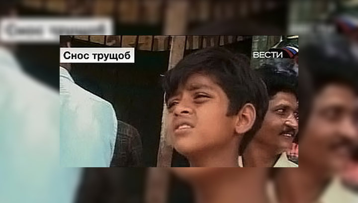 Звезда фильма "Миллионер из трущоб" оказался на улице