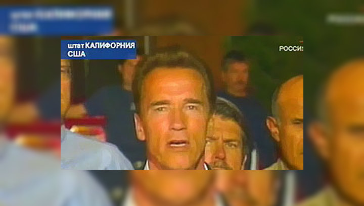 Шварценеггер просит помощи в борьбе с пожарами