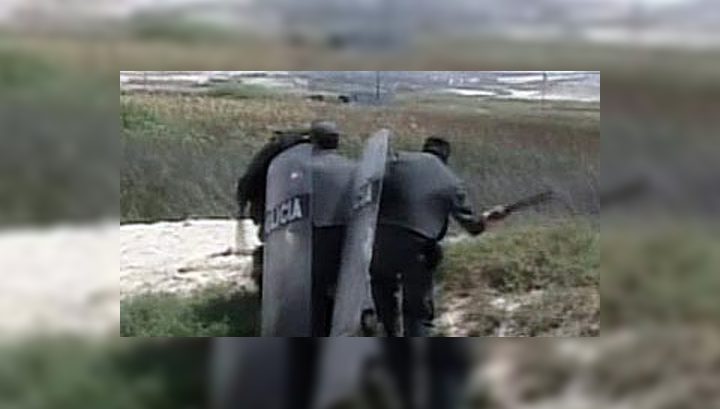 В Перу крестьяне расстреляли полицейских