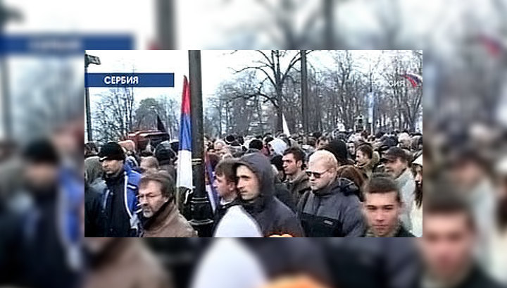 Сербия отзывает послов из Франции и Турции