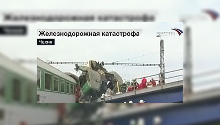 Жертвами крушения поезда в Чехии стали 10 человек