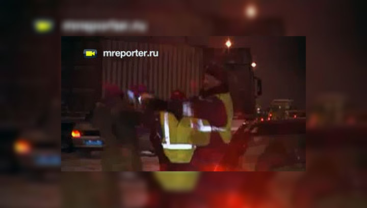В Петербурге инспектор ДПС избил женщин