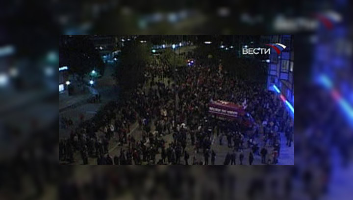 Антиглобалисты повесили в Лондоне чучело банкира