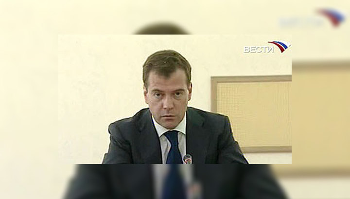 Медведев: к 2010 году ни один ветеран ВОВ не должен остаться без квартиры