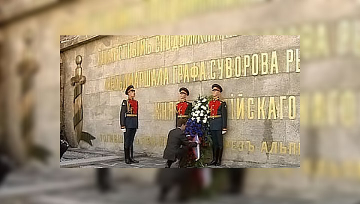 Медведев почтил память погибших суворовских солдат