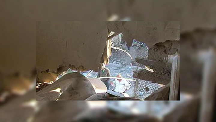В Казахстане самолет сбросил бомбу на жилой дом