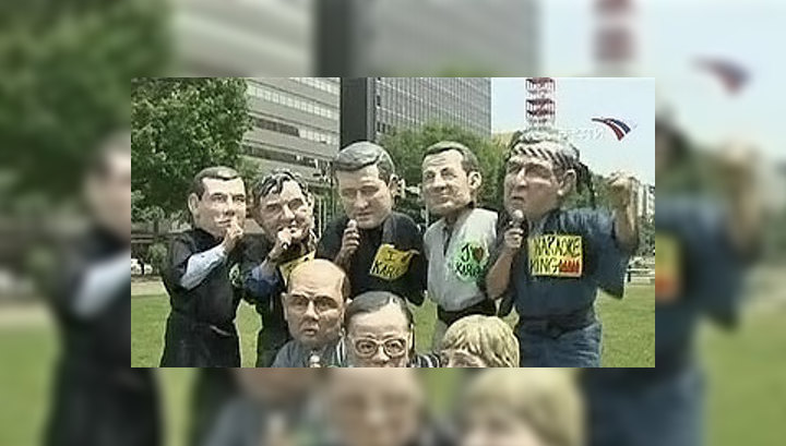 Антиглобалисты митингуют против саммита "восьмерки"