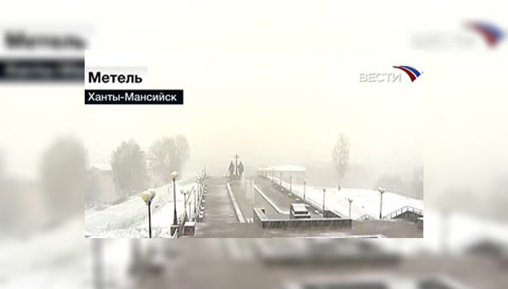 Ханты-Мансийск завалило снегом