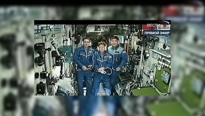 Дед Мороз поздравил космонавтов МКС