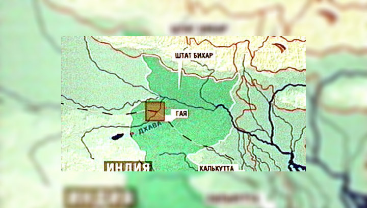 В Индии поезд рухнул с моста, погибли более 150 человек