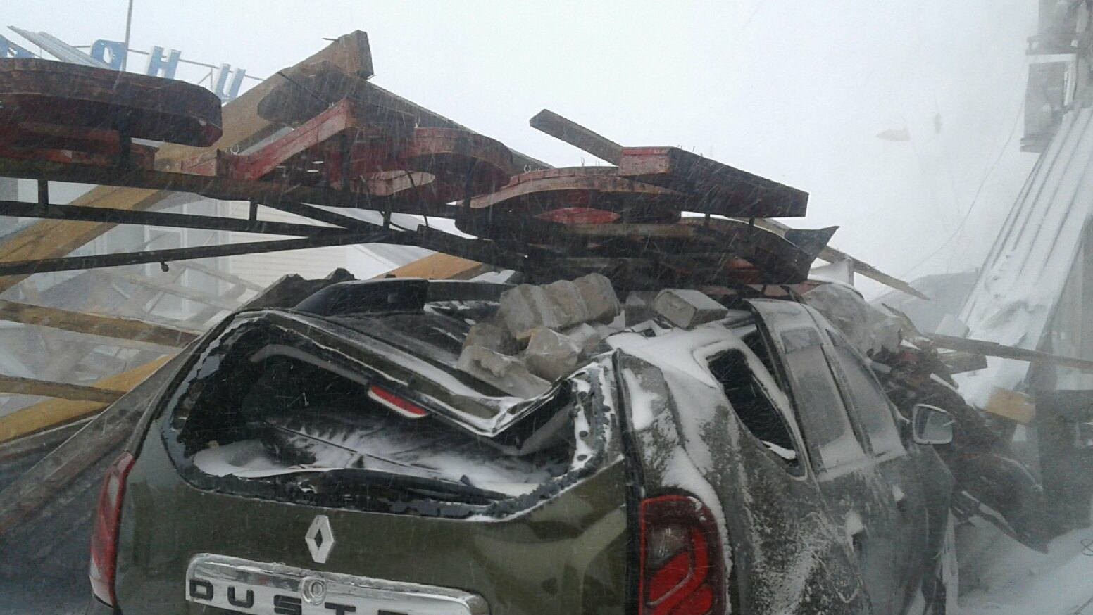 Сотрудников российского фармгиганта эвакуировали из-за ураганного ветра