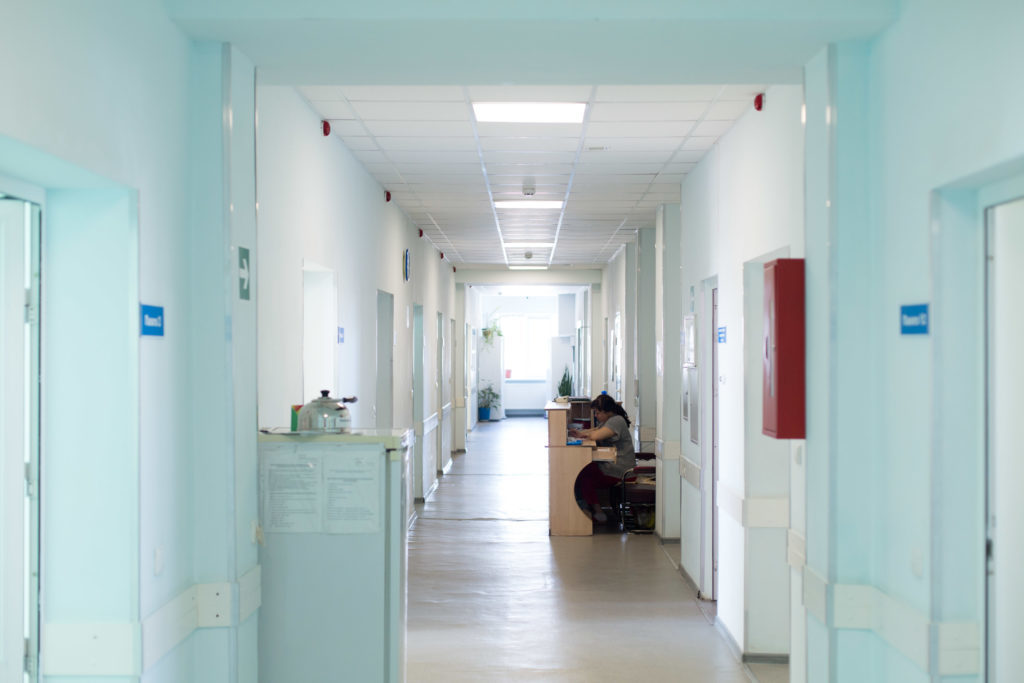 В Петушинской больнице спасают коллегу с COVID-19