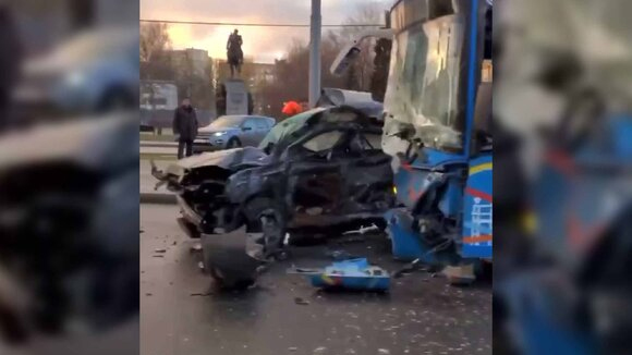 На Кутузовском произошло смертельное ДТП с автобусом
