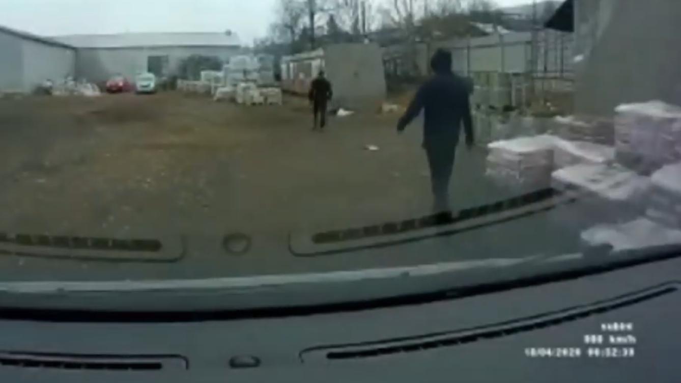 Мужчина провалился в яму с горячим шлаком в Чите