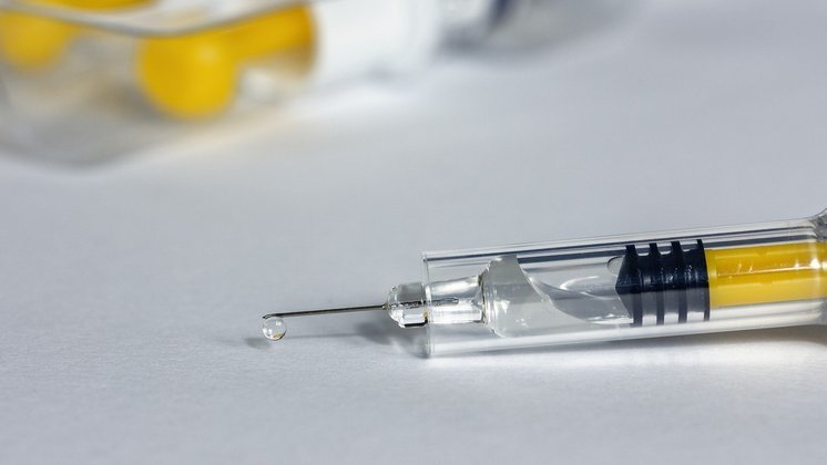 В Новосибирске вакцину от COVID-19 протестируют уже в июне