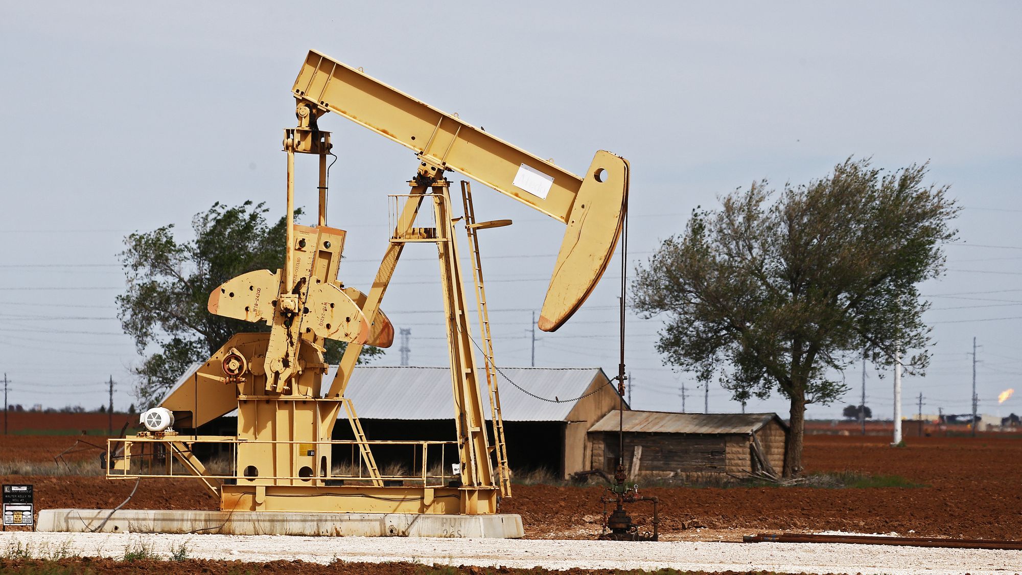 Цены на нефть показывают рост после публикации данных о запасах нефти в США