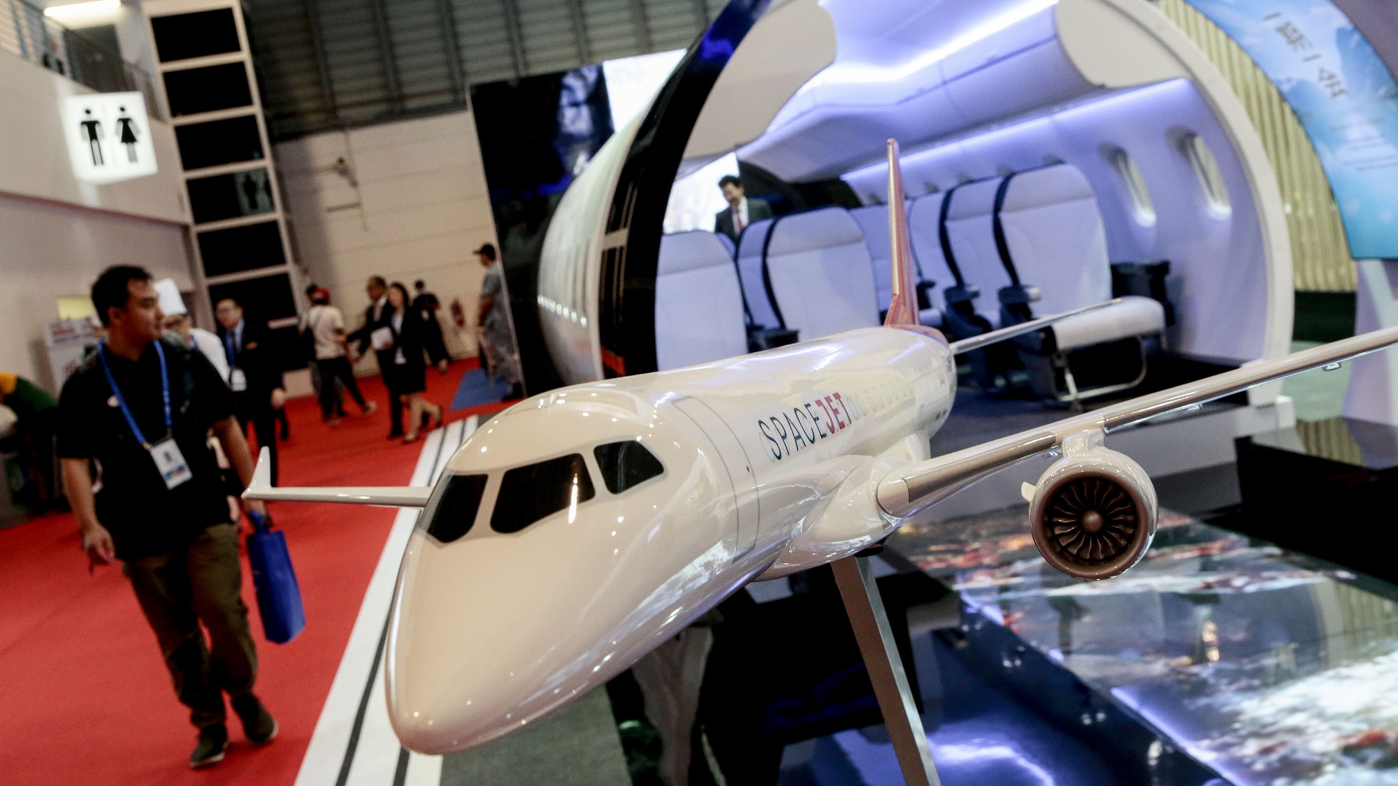 Mitsubishi вдвое сократила бюджет программы SpaceJet