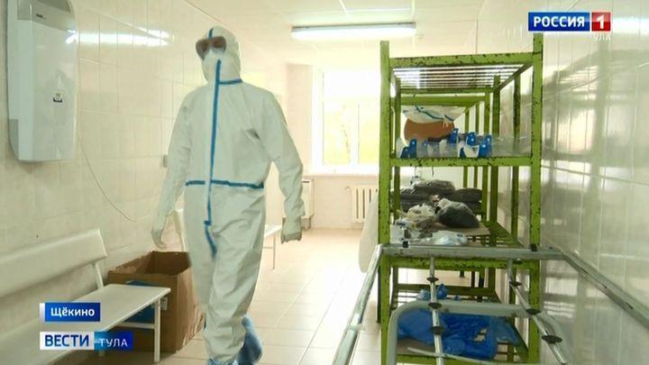 Бороться с коронавирусом тульским врачам помогают студенты