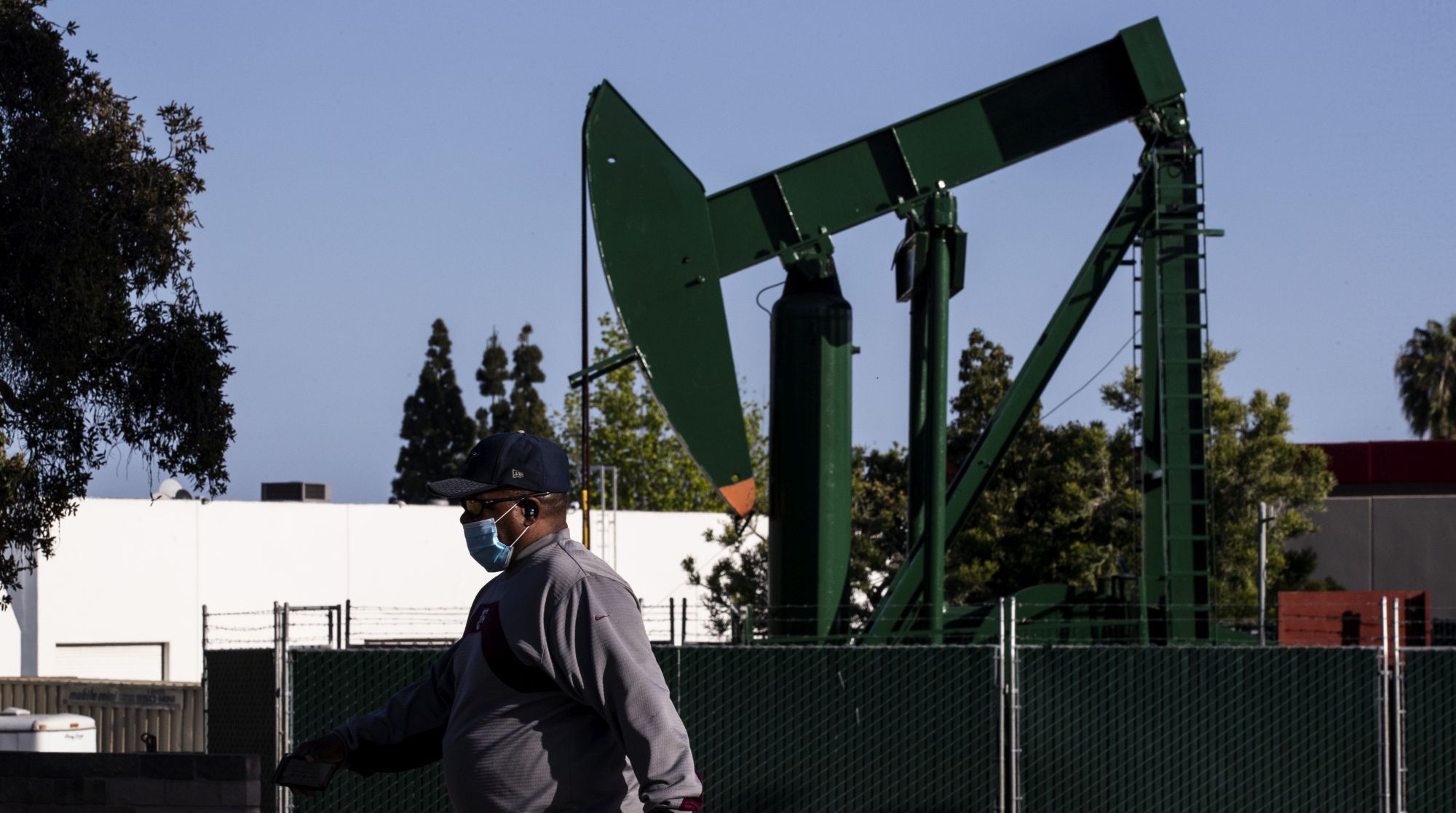 Цены на нефть сократились на фоне нового конфликта между США и Китаем