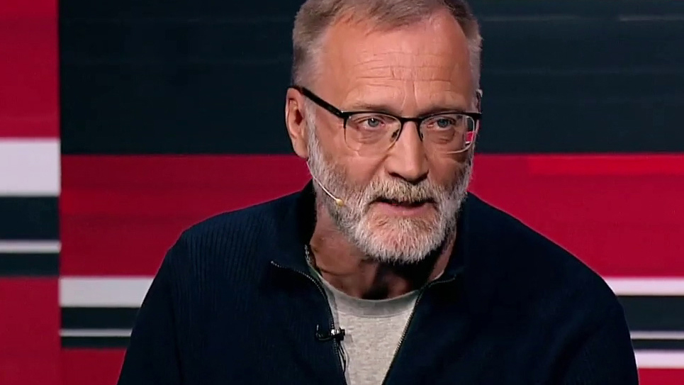 Политолог Михеев о коронавирусе: "К осени поймем, что это было"