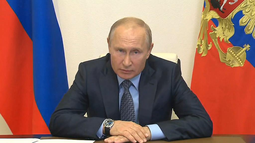Путин: необходимо принять новые меры поддержки граждан и экономики