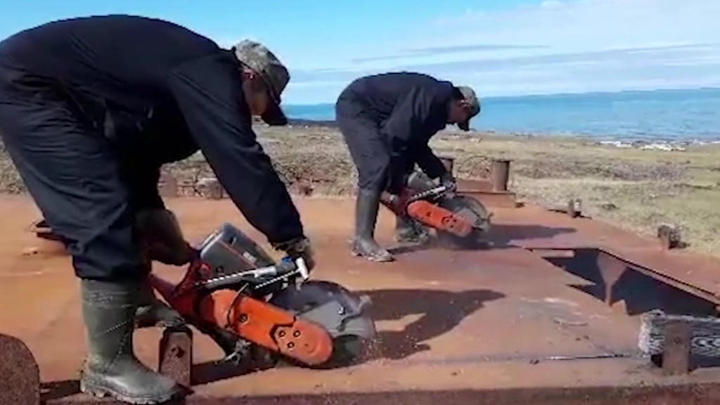 Военные экологи делают Арктику чище