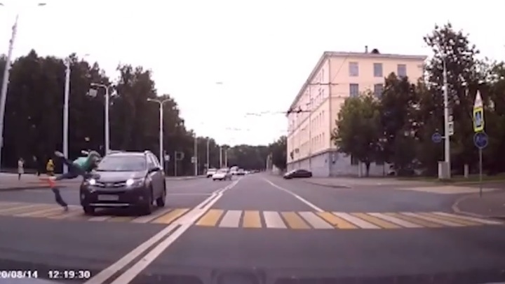 Сбитая на пешеходном переходе в Уфе беременная женщина потеряла ребенка