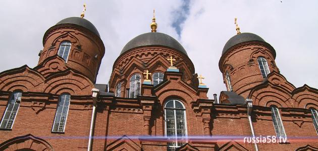Православные пензенцы отмечают Успение Пресвятой Богородицы