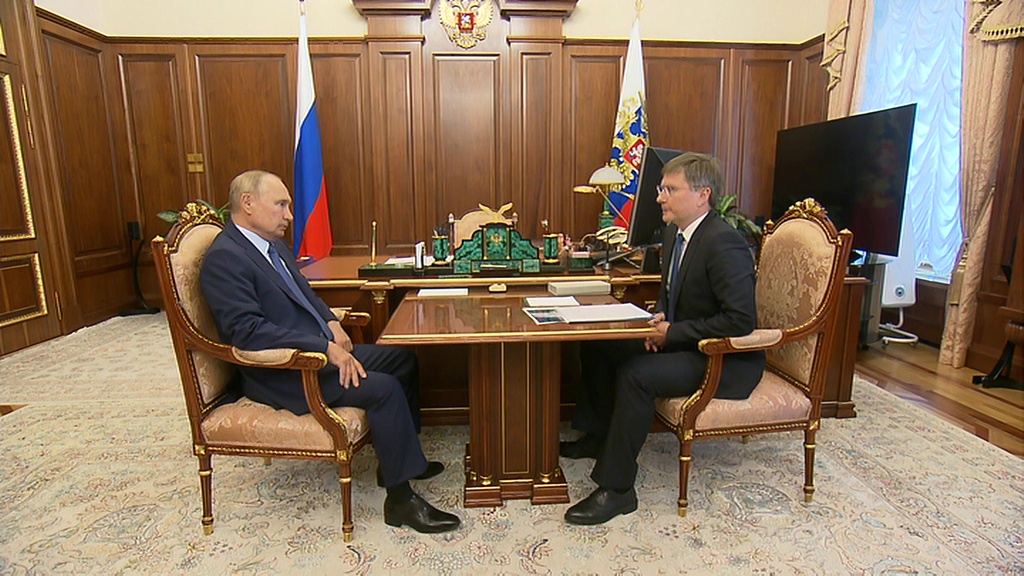 Путин: АЛРОСА лидирует, несмотря на кризис в мировой отрасли