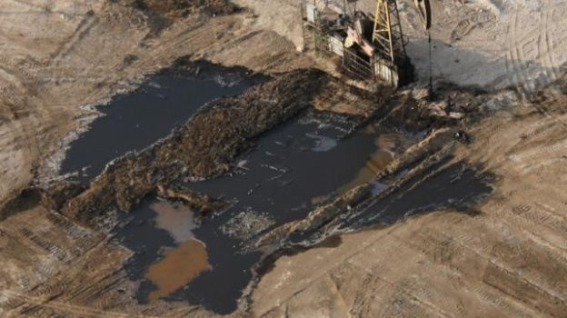На Ямале произошел выброс загрязняющих веществ на нефтегазовом месторождении
