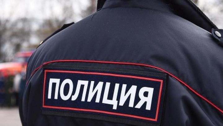 Полицейский выстрелил в девочку после отказа в интиме, пишут СМИ