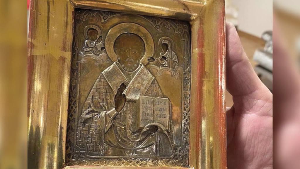 Икону, подаренную Лаврову, проверят по линии Интерпола