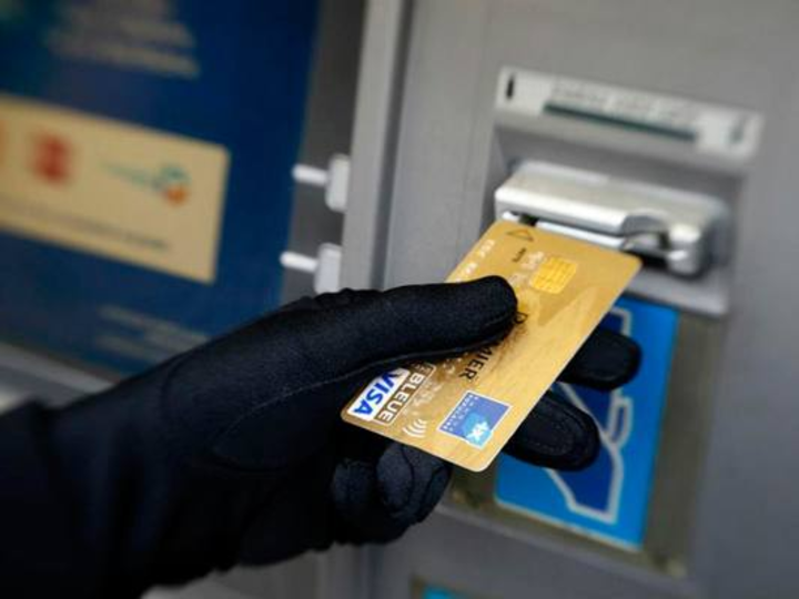По пути из бара москвичка лишилась двух миллионов рублей, взятых в ипотеку
