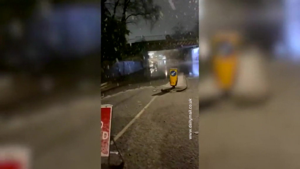 В Великобритании началась эвакуация из-за шторма "Кристоф"