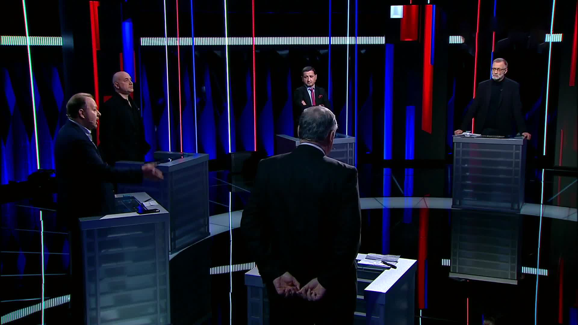 Профессор Олег Матвейчев: оппозиция сама себя губит